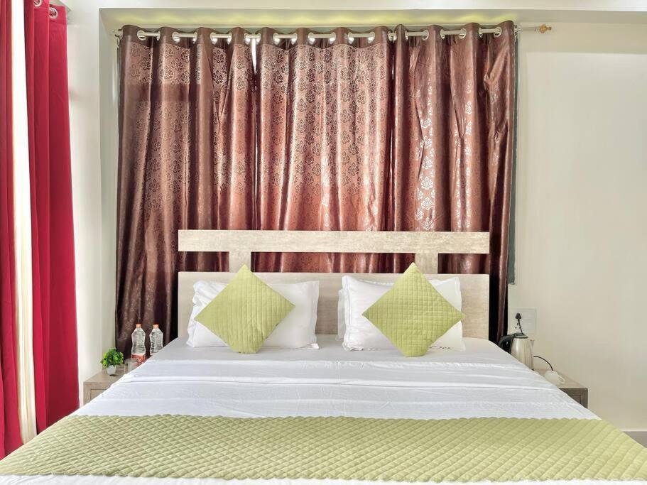 Host Jatin Kasauli Crest 7O1827O7O3 Διαμέρισμα Εξωτερικό φωτογραφία