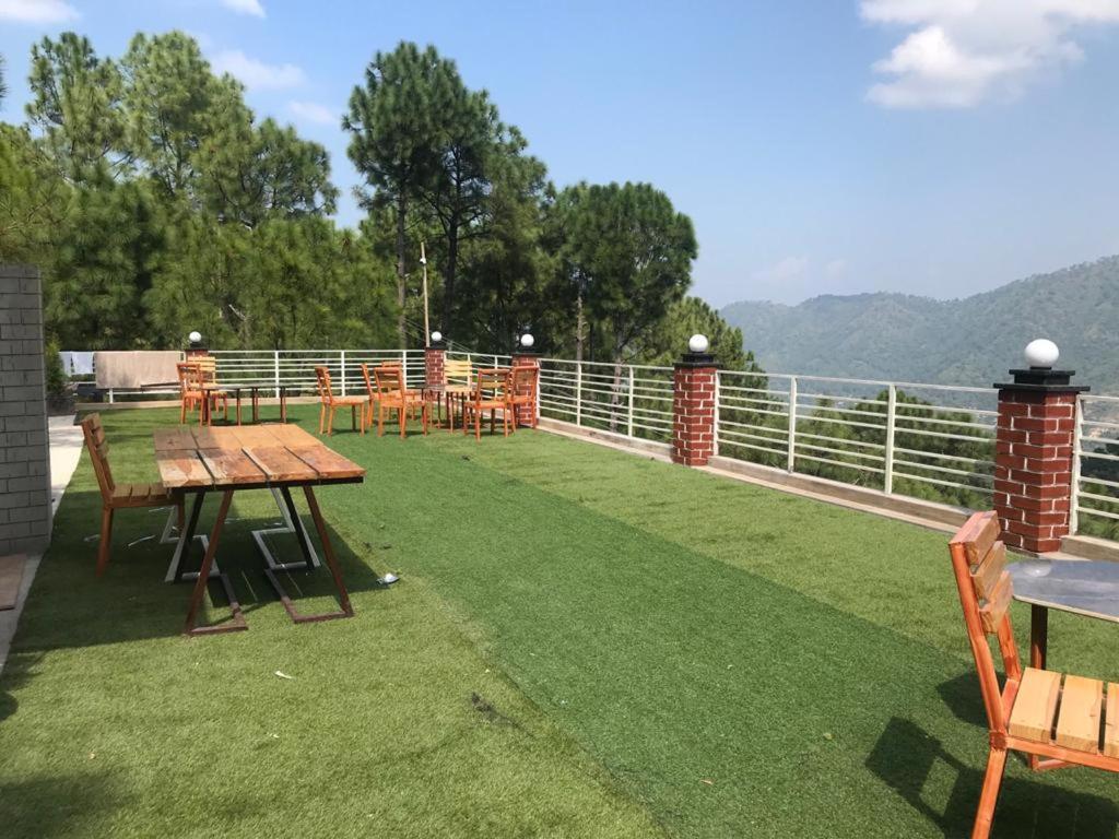 Host Jatin Kasauli Crest 7O1827O7O3 Διαμέρισμα Εξωτερικό φωτογραφία