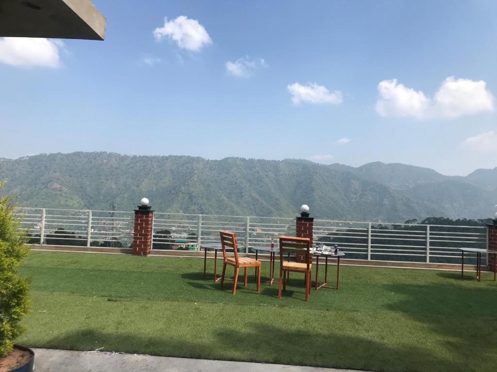 Host Jatin Kasauli Crest 7O1827O7O3 Διαμέρισμα Εξωτερικό φωτογραφία